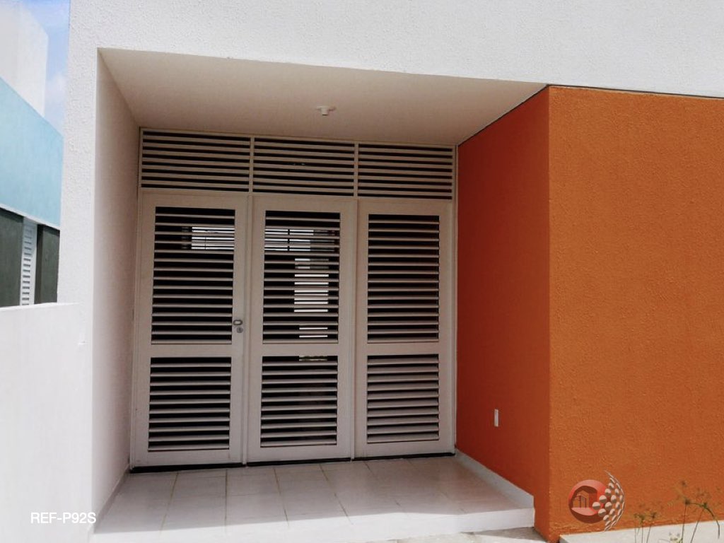 Portão Semi-Aberto