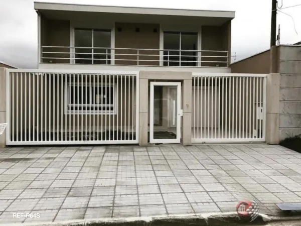 Portão Basculante com Tubos Verticais Branco - Atual Esquadrias